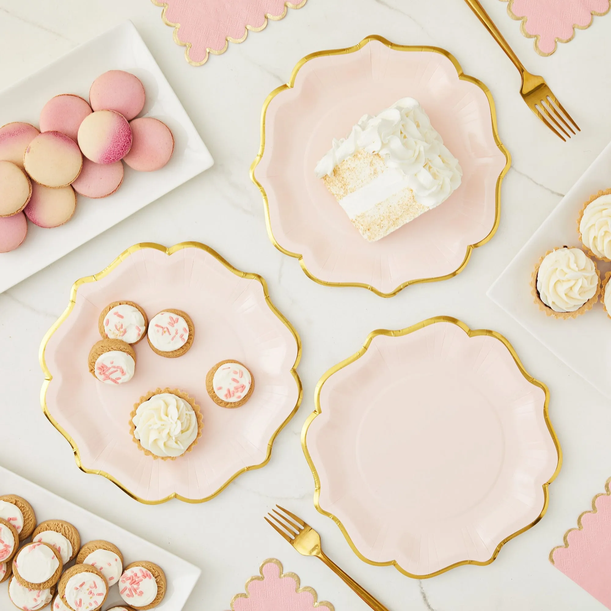 48-Pack Pink Scalloped Paper Party Plates with Gold Foil Edges (9 in)