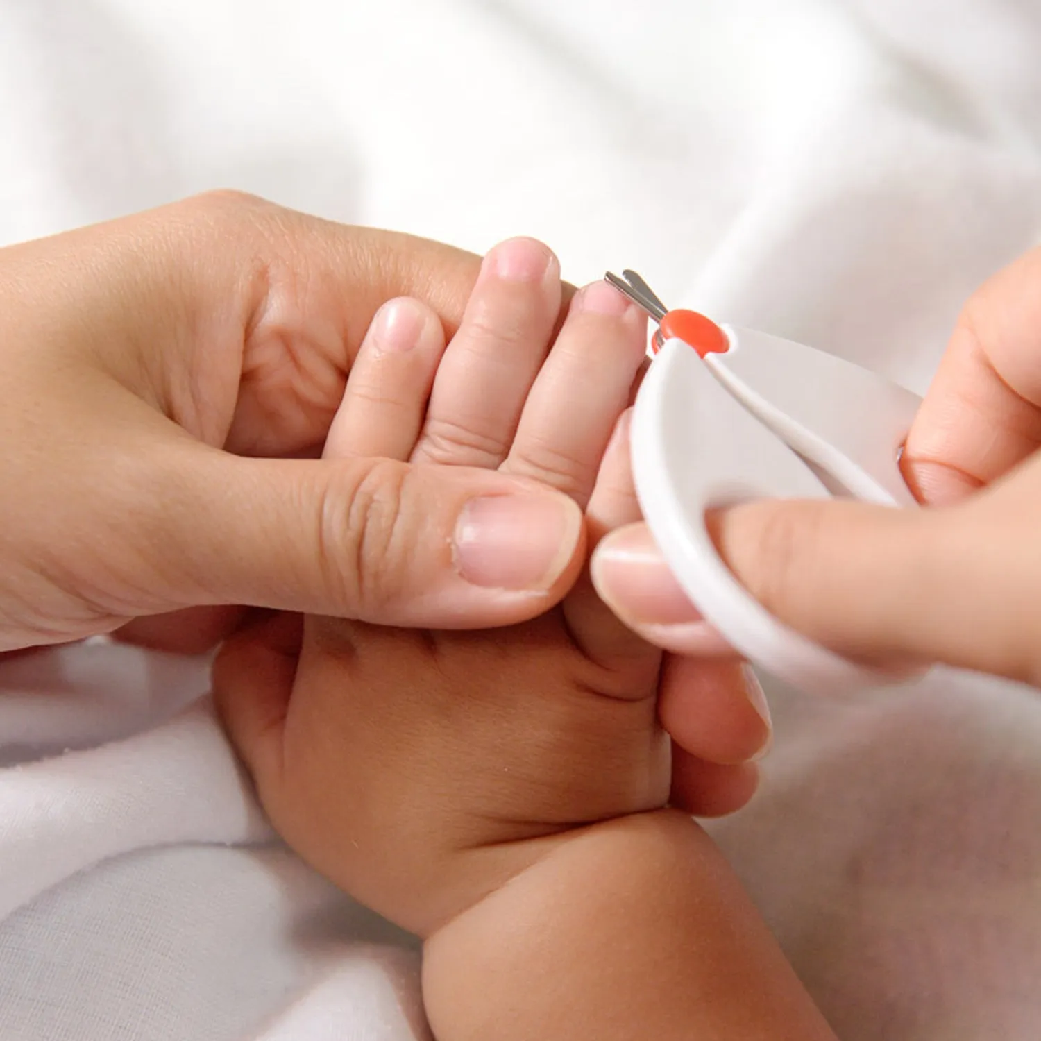 9126 Baby Safety Scissors with Circular Cutter Head for Clipping Specially Designed Scissors for Clipping Your Baby's Nails