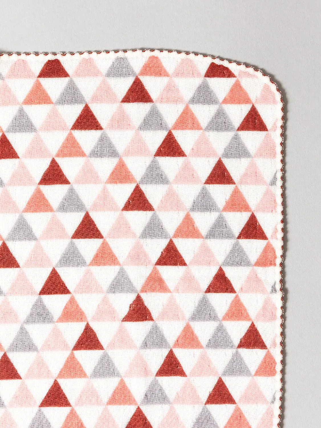 Haikara Little Handkerchief Pattern, Triangle Pink